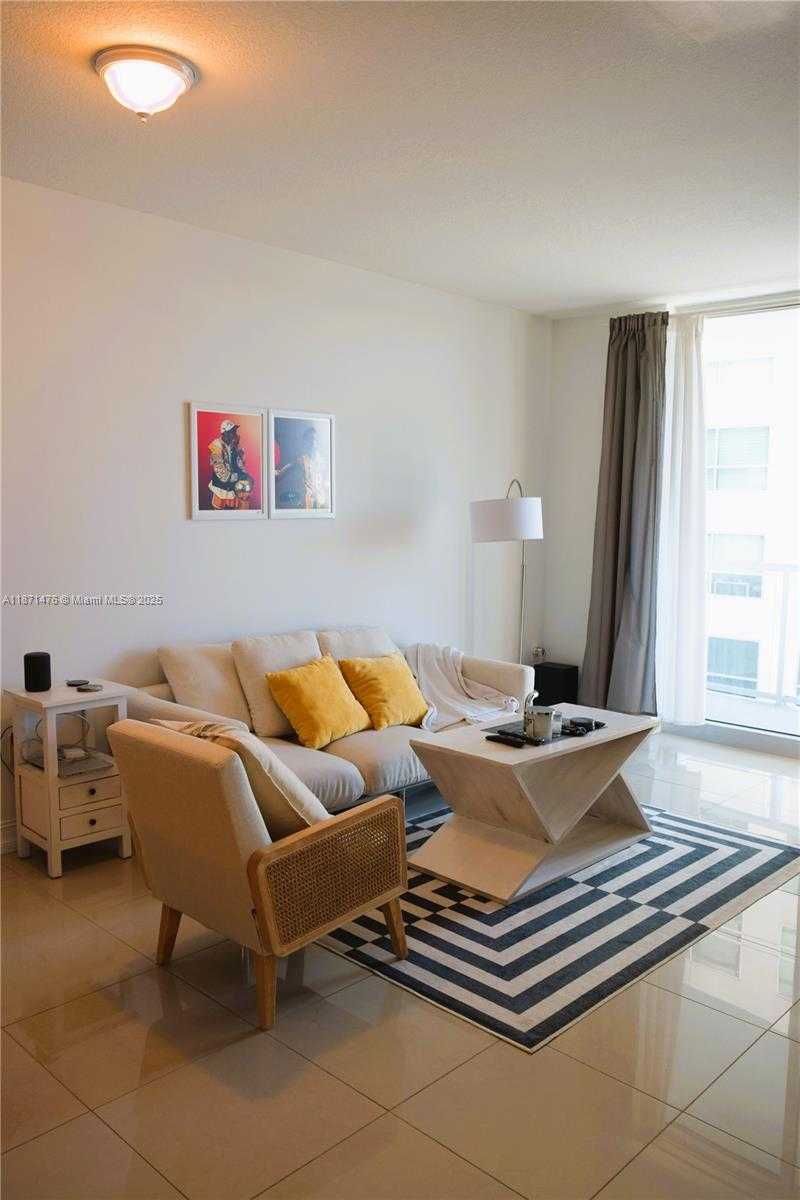 Small Image of 185 SOUTH WEST 7TH ST #1614, Miami Number 3