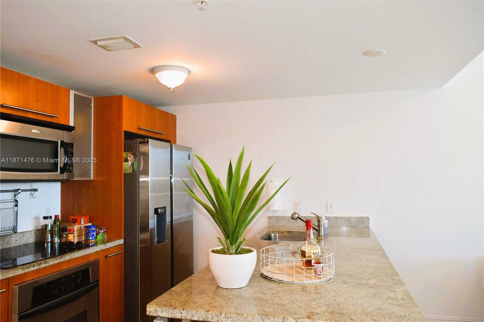 Small Image of 185 SOUTH WEST 7TH ST #1614, Miami Number 7