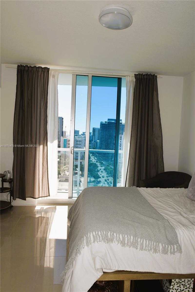 Small Image of 185 SOUTH WEST 7TH ST #1614, Miami Number 8