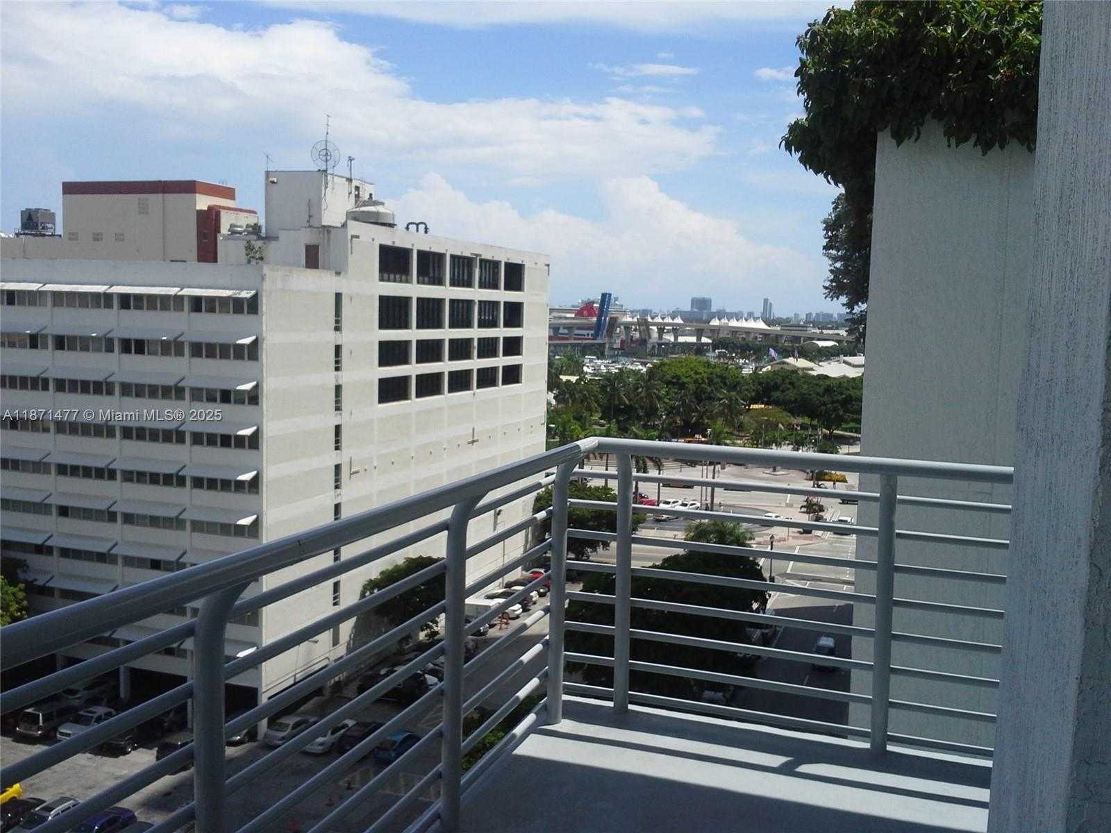 Small Image of 234 NORTH EAST 3 ST #902, Miami Number 36