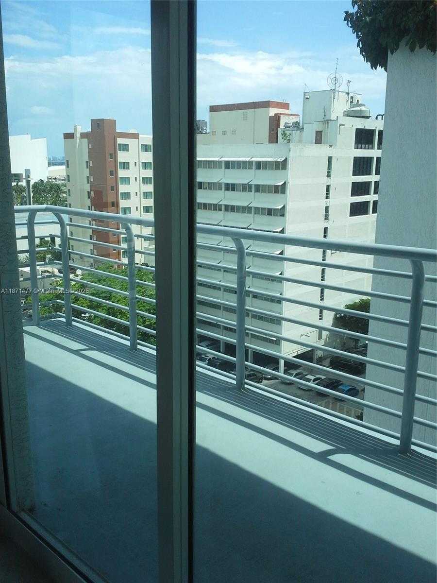Small Image of 234 NORTH EAST 3 ST #902, Miami Number 37