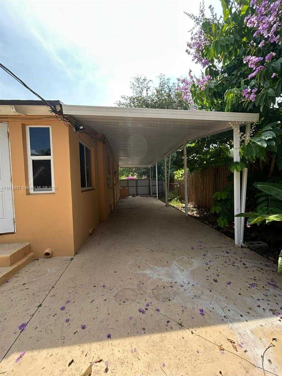 Small Image of 1575 SOUTH WEST 12TH AVE #1575, Miami Number 4