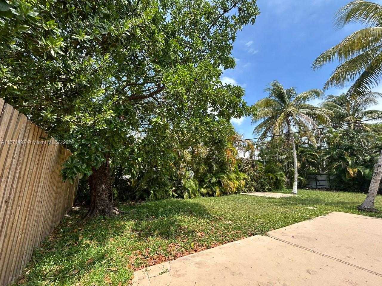 Small Image of 1575 SOUTH WEST 12TH AVE #1575, Miami Number 5
