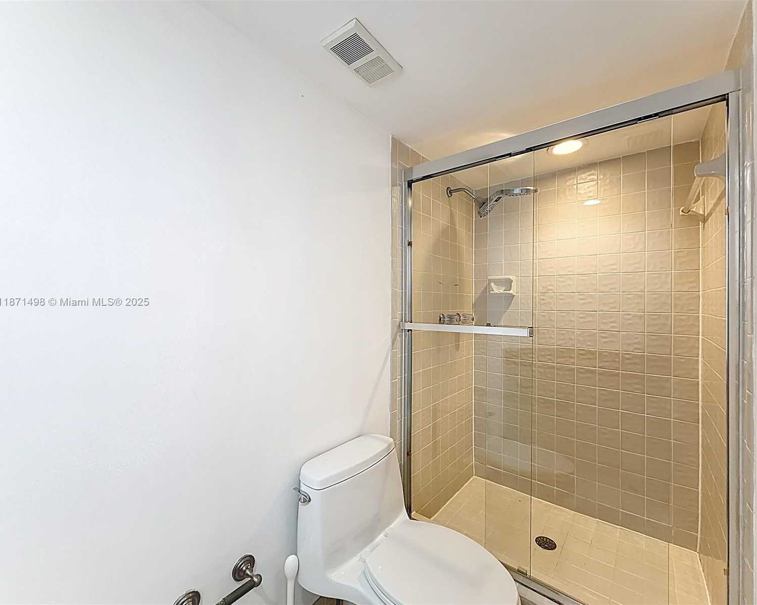Small Image of Aventura Number 48