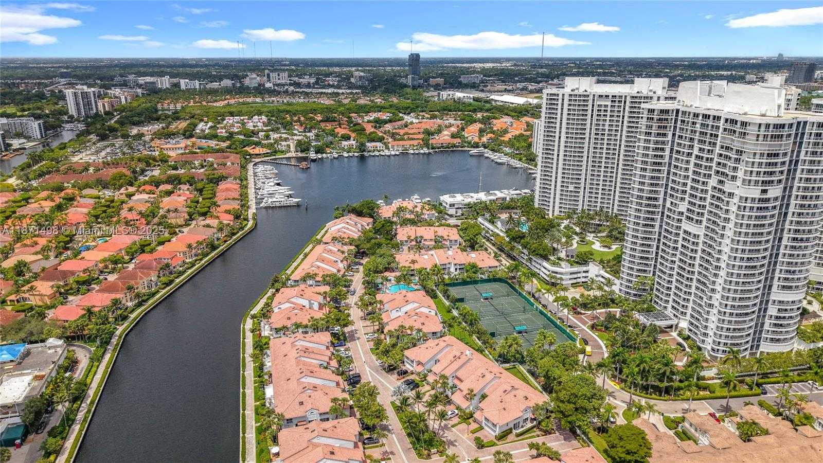 Small Image of Aventura Number 78