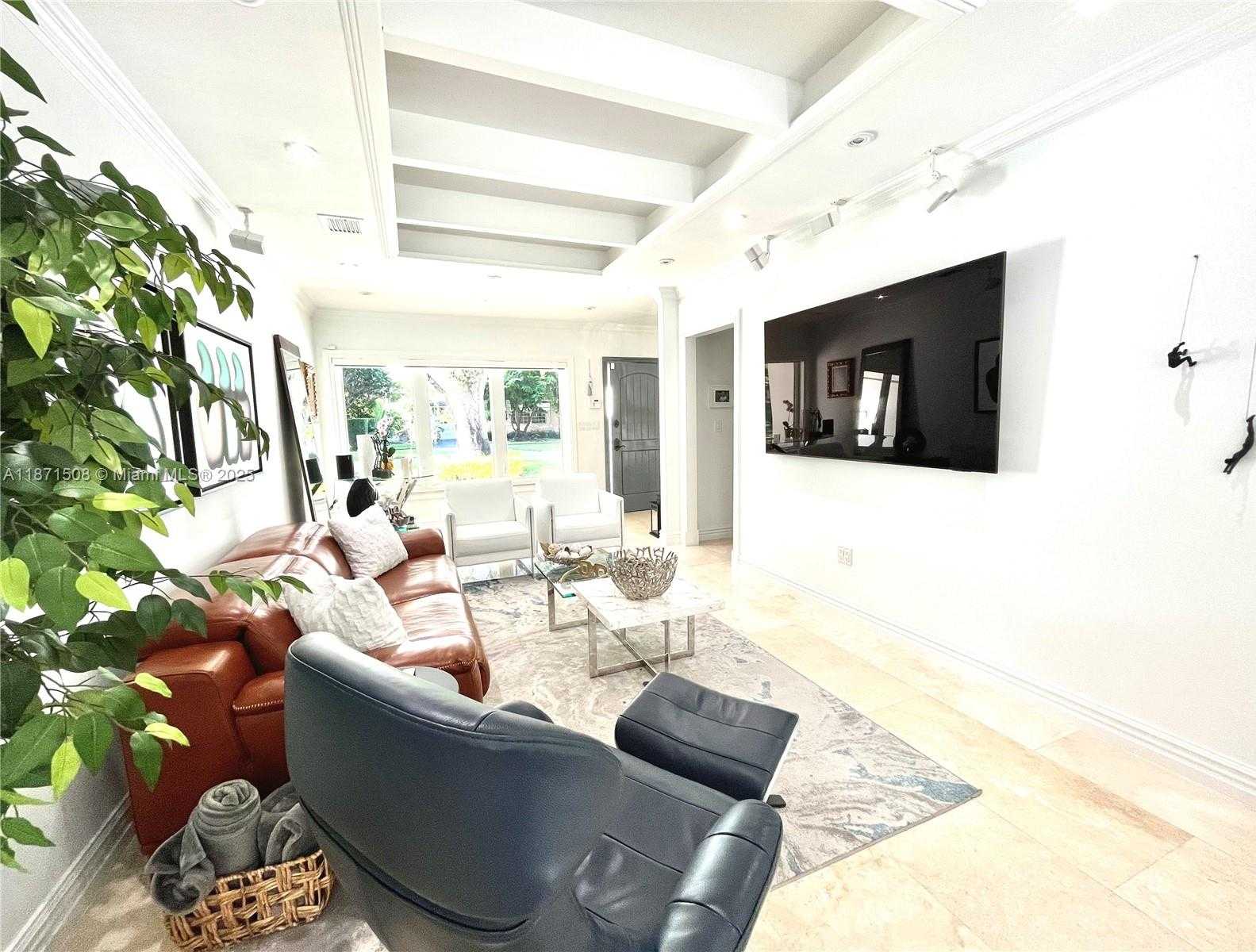 Small Image of 616 TIZIANO AVE, Coral Gables Number 25