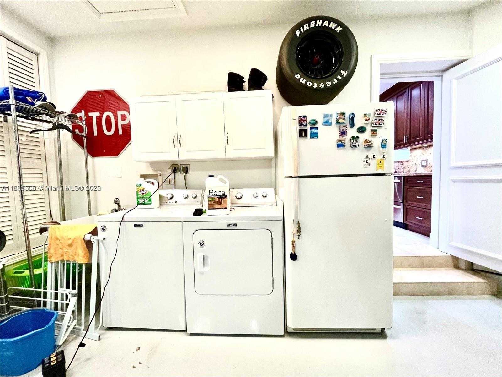 Small Image of 616 TIZIANO AVE, Coral Gables Number 28