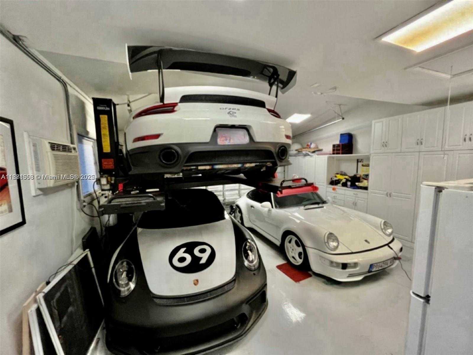 Small Image of 616 TIZIANO AVE, Coral Gables Number 29