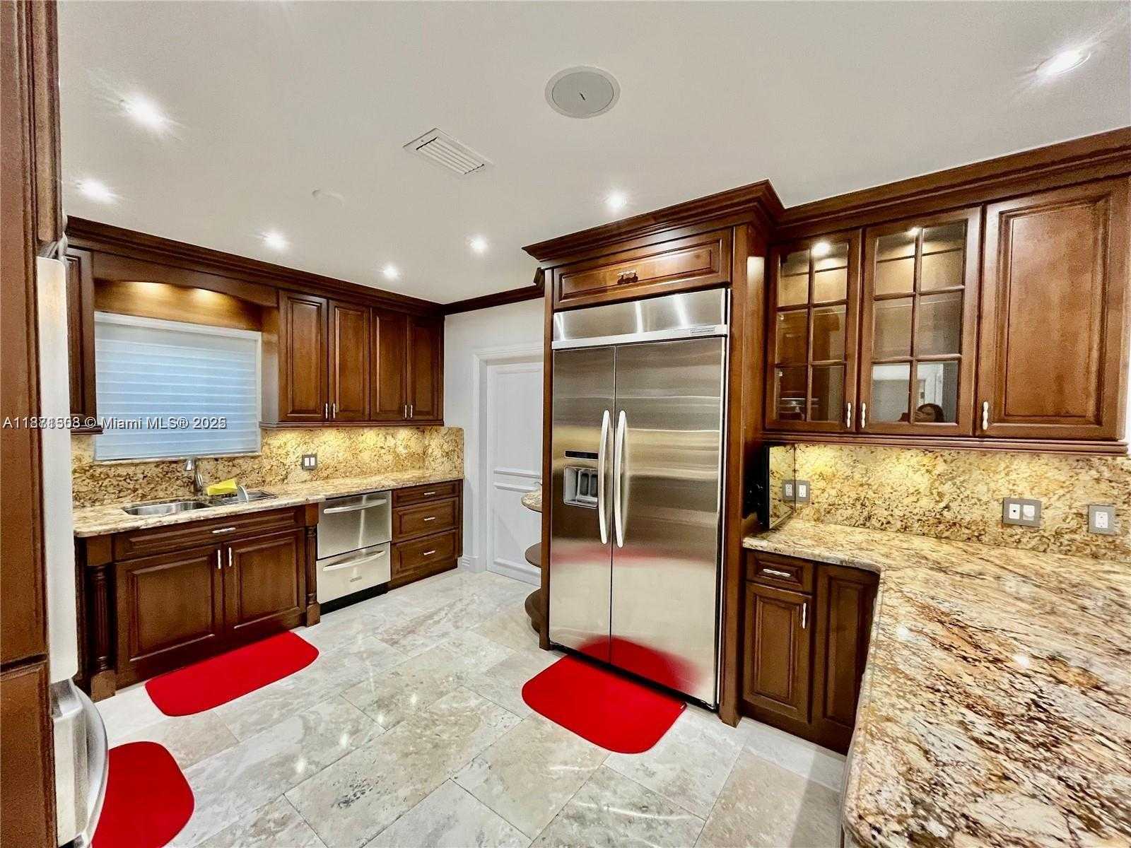 Small Image of 616 TIZIANO AVE, Coral Gables Number 6