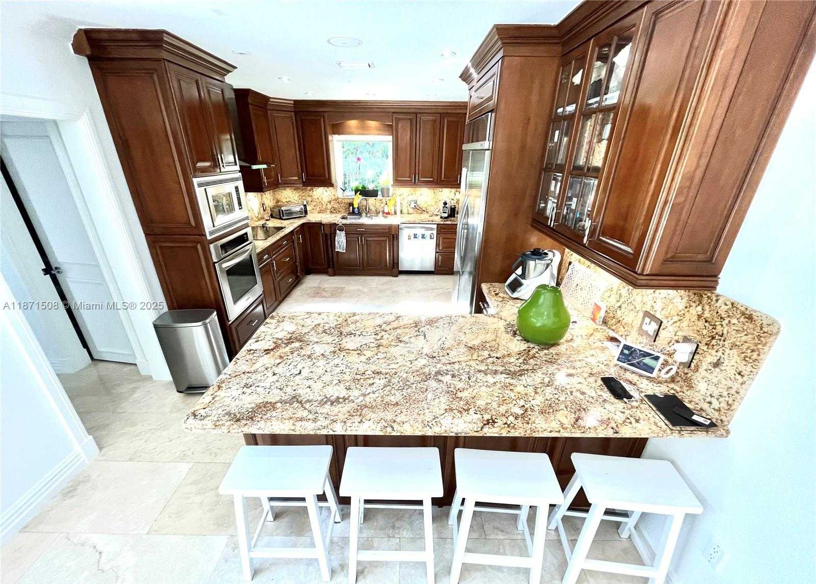 Small Image of 616 TIZIANO AVE, Coral Gables Number 7