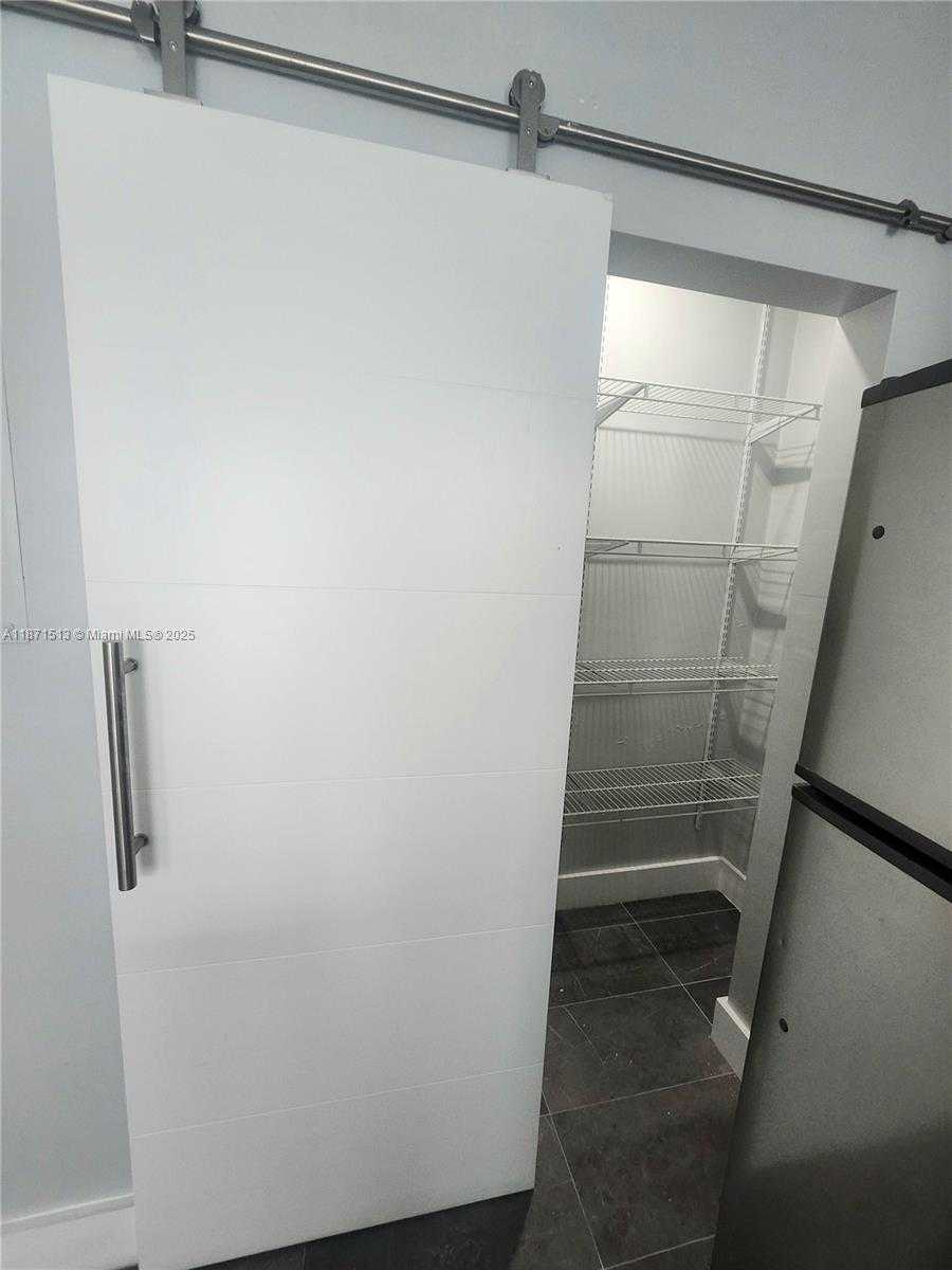 Small Image of 1557 EUCLID AVE #2, Miami Beach Number 10