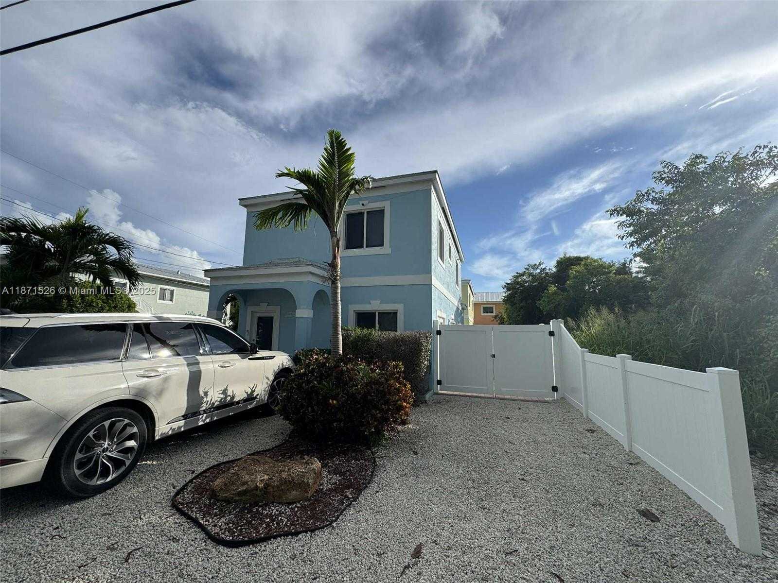 Small Image of 1315 ROYAL PALM DR #1315, Key Largo Number 21