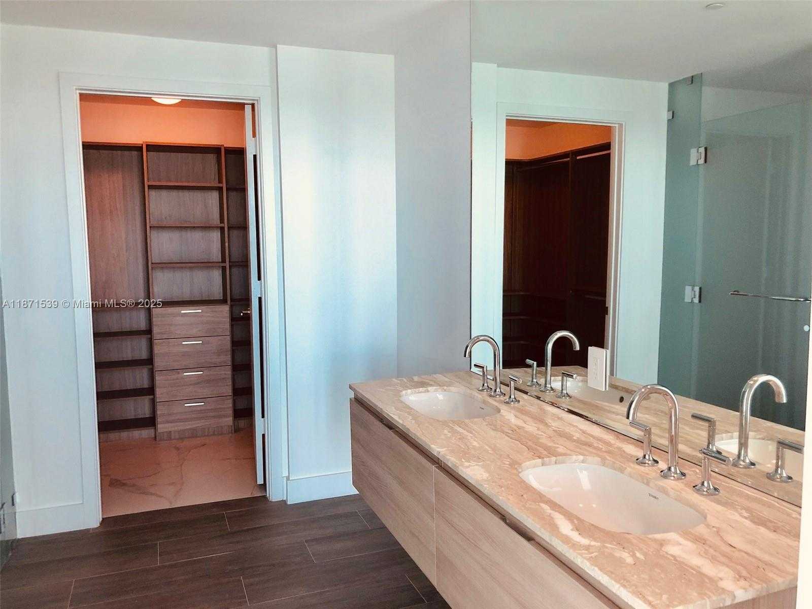 Small Image of 2900 NORTH EAST 7TH AVE #2404, Miami Number 11