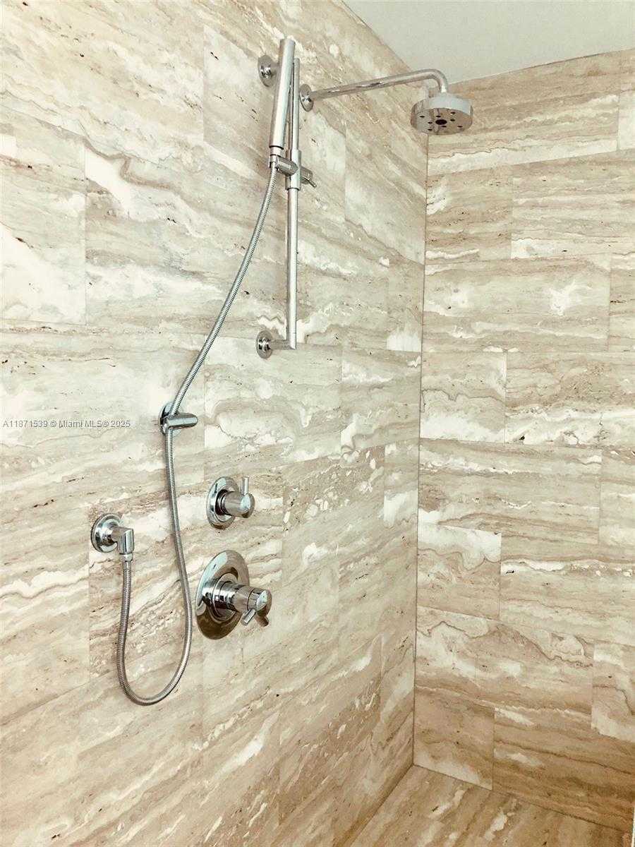 Small Image of 2900 NORTH EAST 7TH AVE #2404, Miami Number 13
