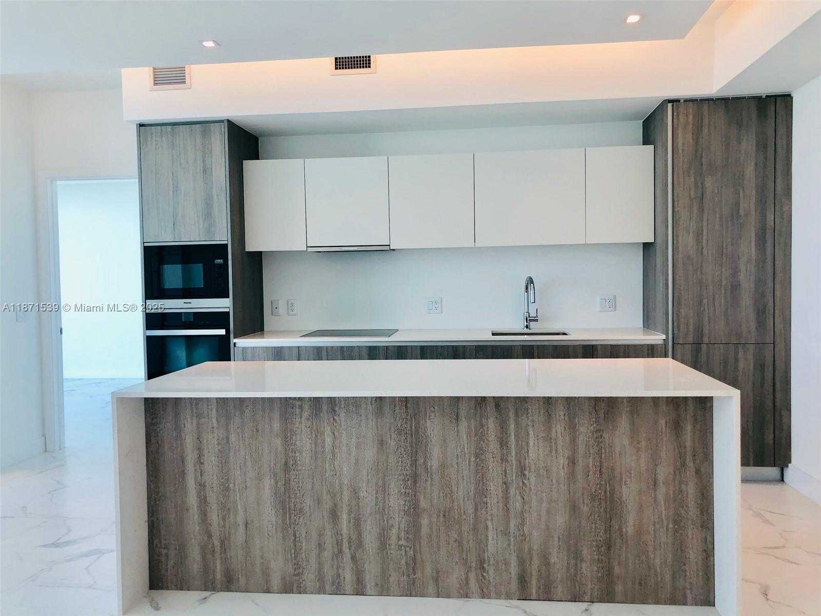 Small Image of 2900 NORTH EAST 7TH AVE #2404, Miami Number 2