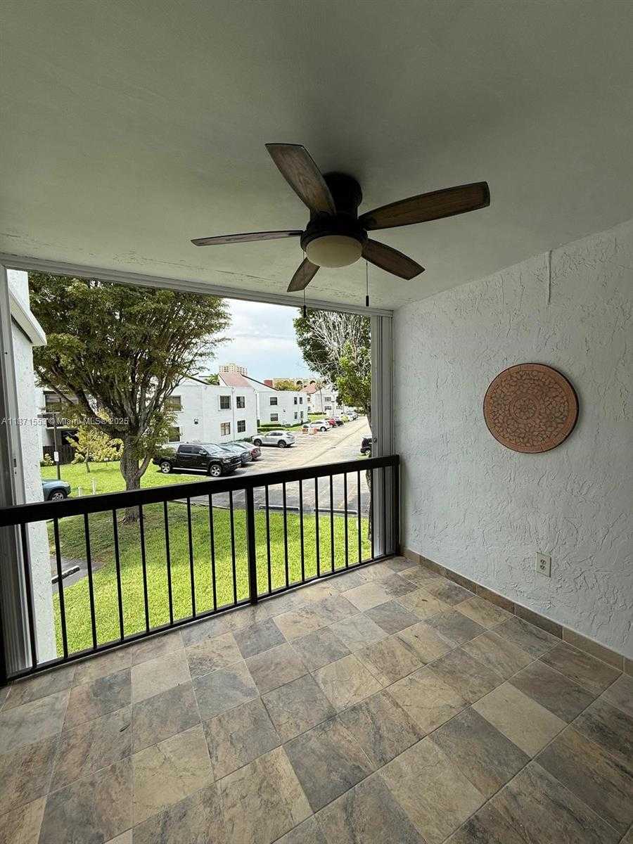 Small Image of 9419 FONTAINEBLEAU BLVD #212, Miami Number 16