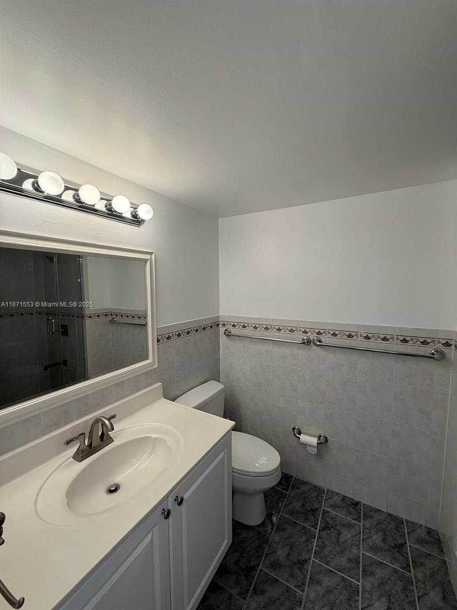 Small Image of 9419 FONTAINEBLEAU BLVD #212, Miami Number 18