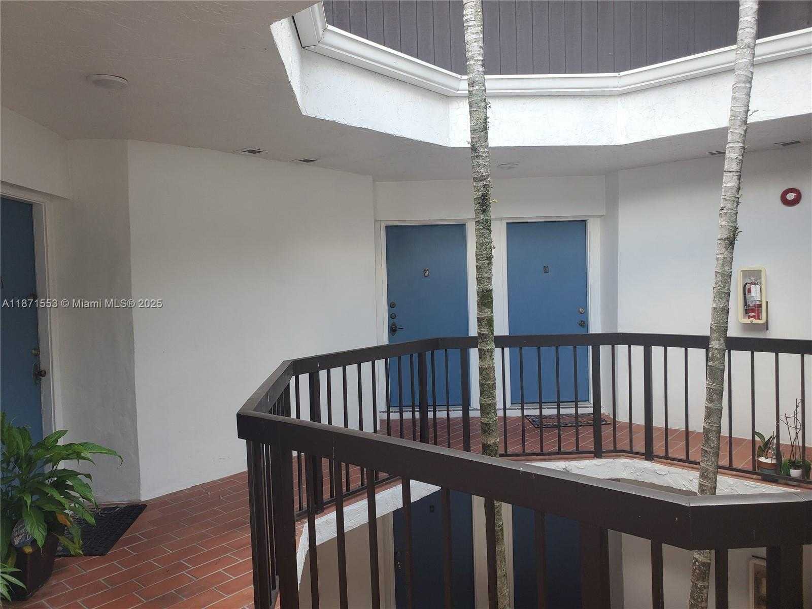 Small Image of 9419 FONTAINEBLEAU BLVD #212, Miami Number 5
