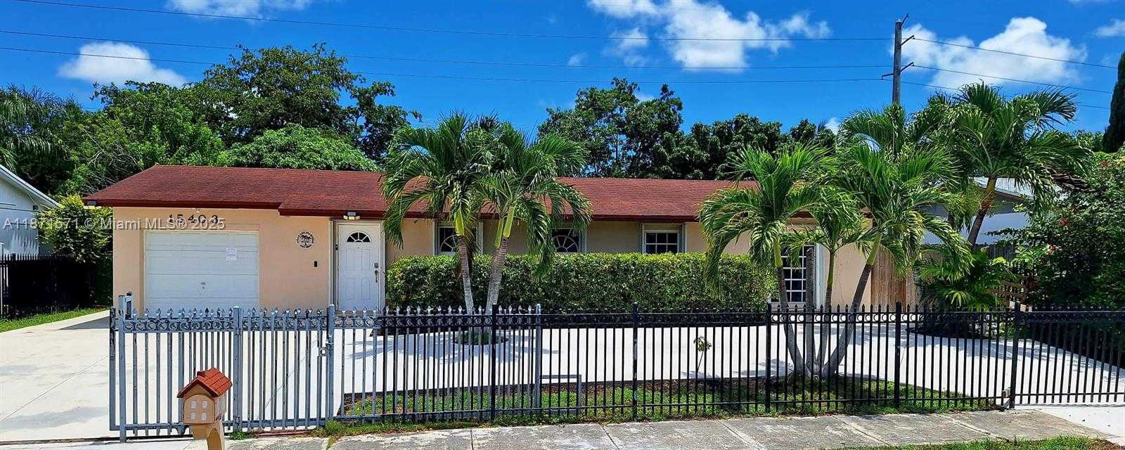 Small Image of 15403 SOUTH WEST 107TH CT, Miami Number 2