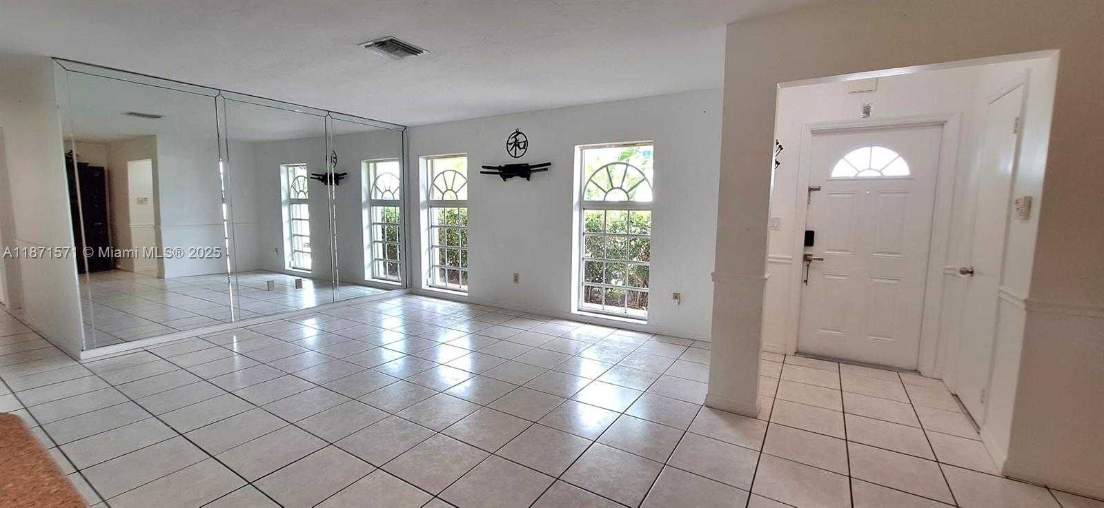 Small Image of 15403 SOUTH WEST 107TH CT, Miami Number 23