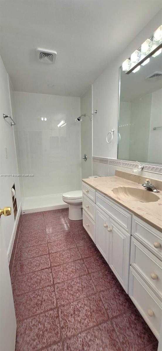 Small Image of 15403 SOUTH WEST 107TH CT, Miami Number 38