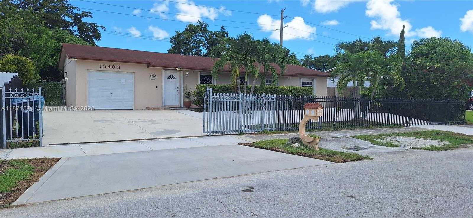 Small Image of 15403 SOUTH WEST 107TH CT, Miami Number 4