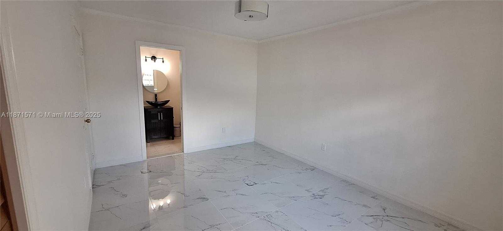 Small Image of 15403 SOUTH WEST 107TH CT, Miami Number 49