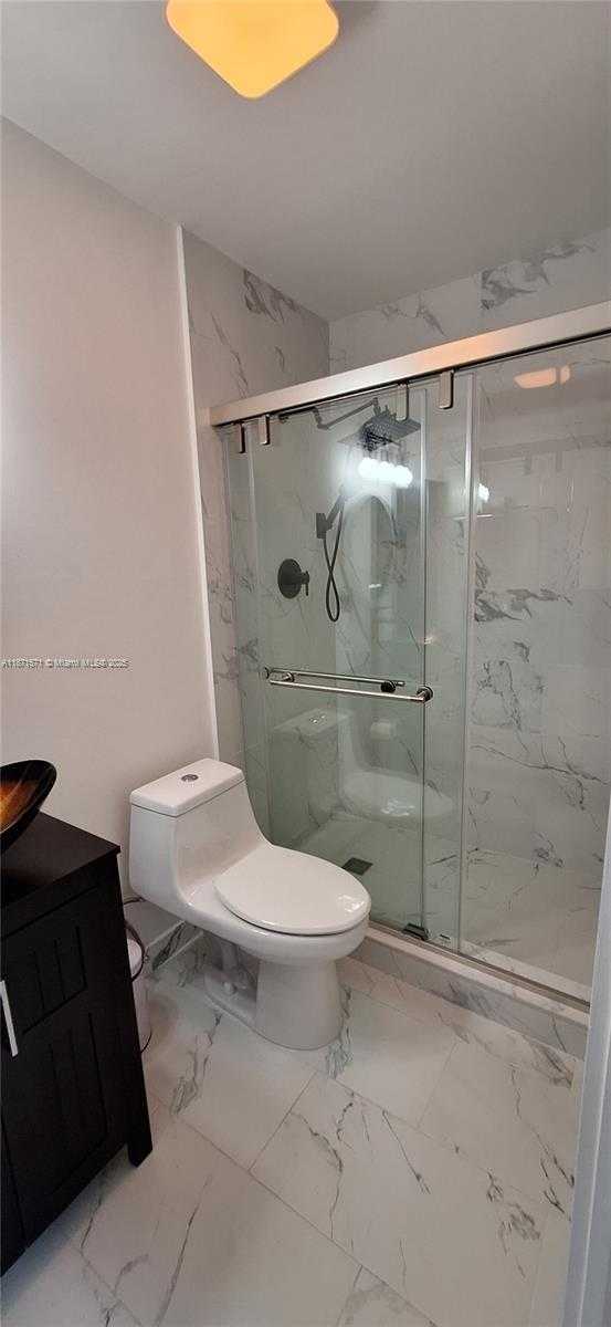 Small Image of 15403 SOUTH WEST 107TH CT, Miami Number 56