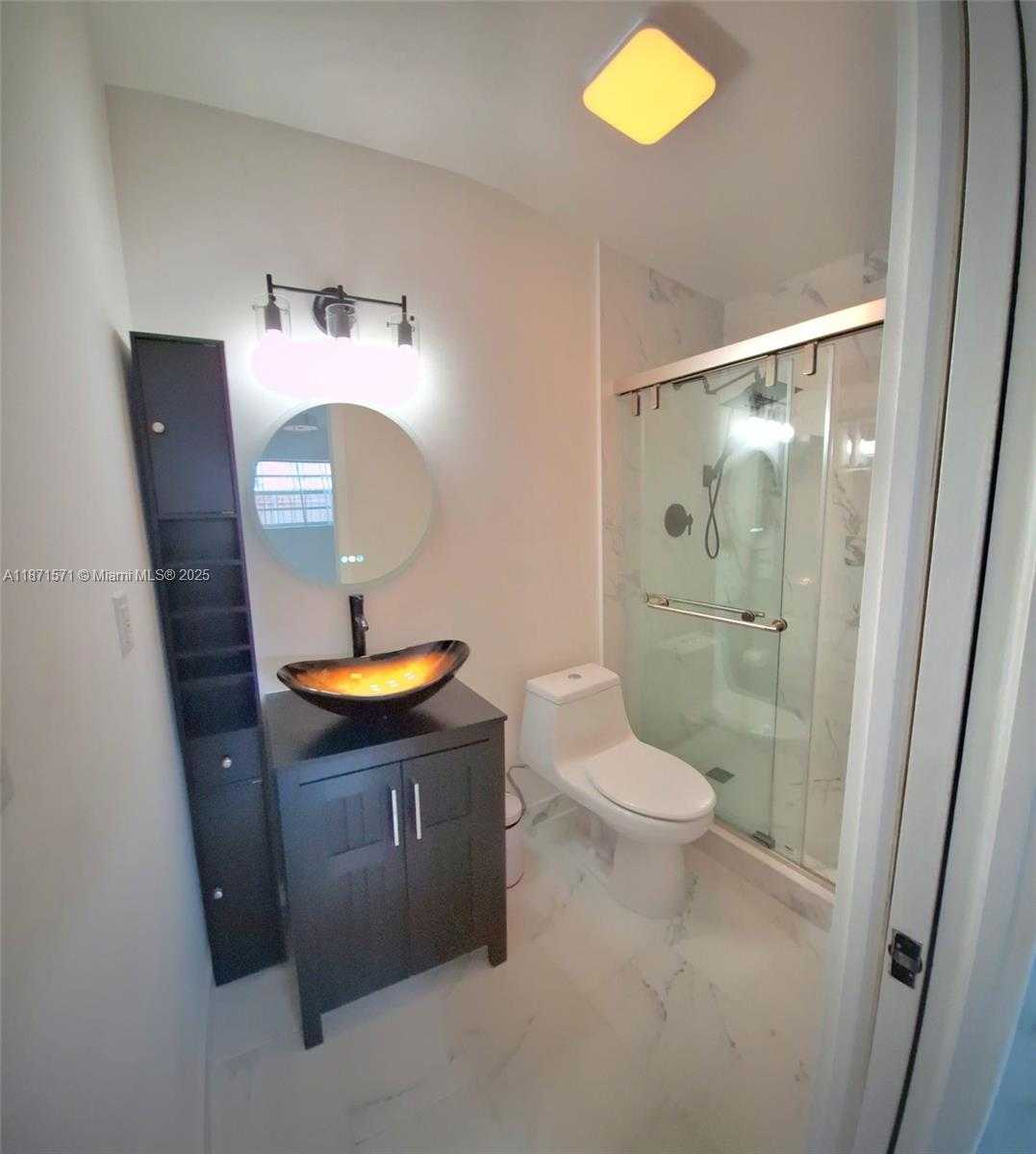 Small Image of 15403 SOUTH WEST 107TH CT, Miami Number 58
