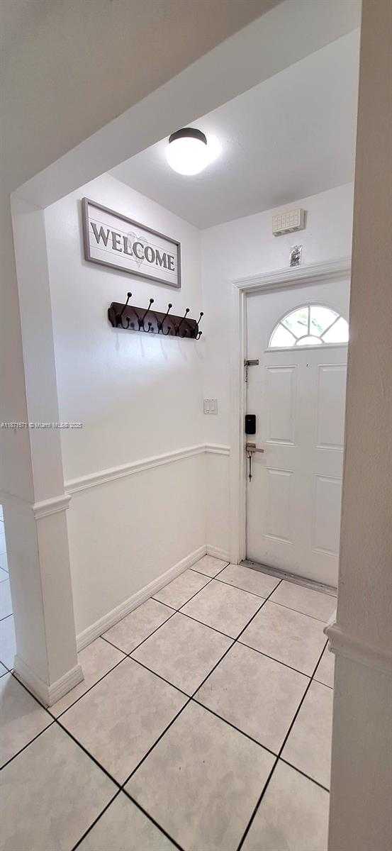 Small Image of 15403 SOUTH WEST 107TH CT, Miami Number 9