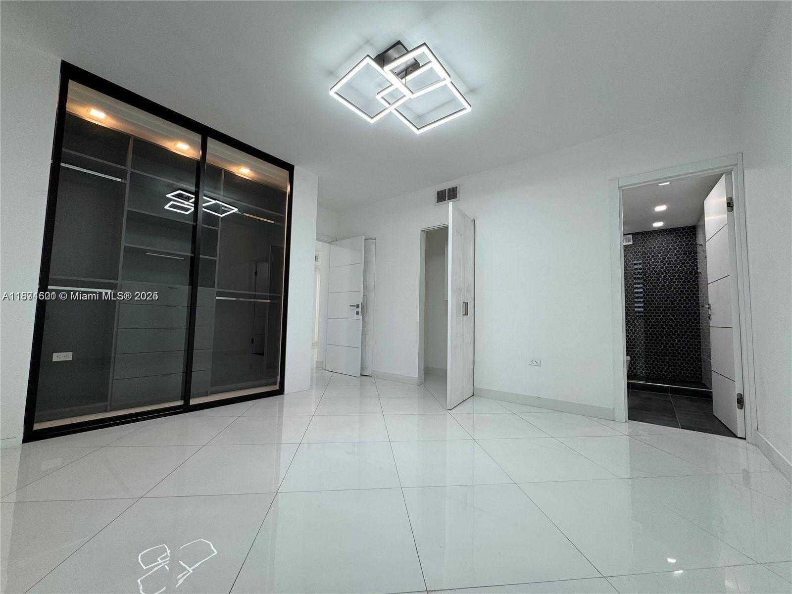 Small Image of 999 BRICKELL BAY DR #705, Miami Number 25