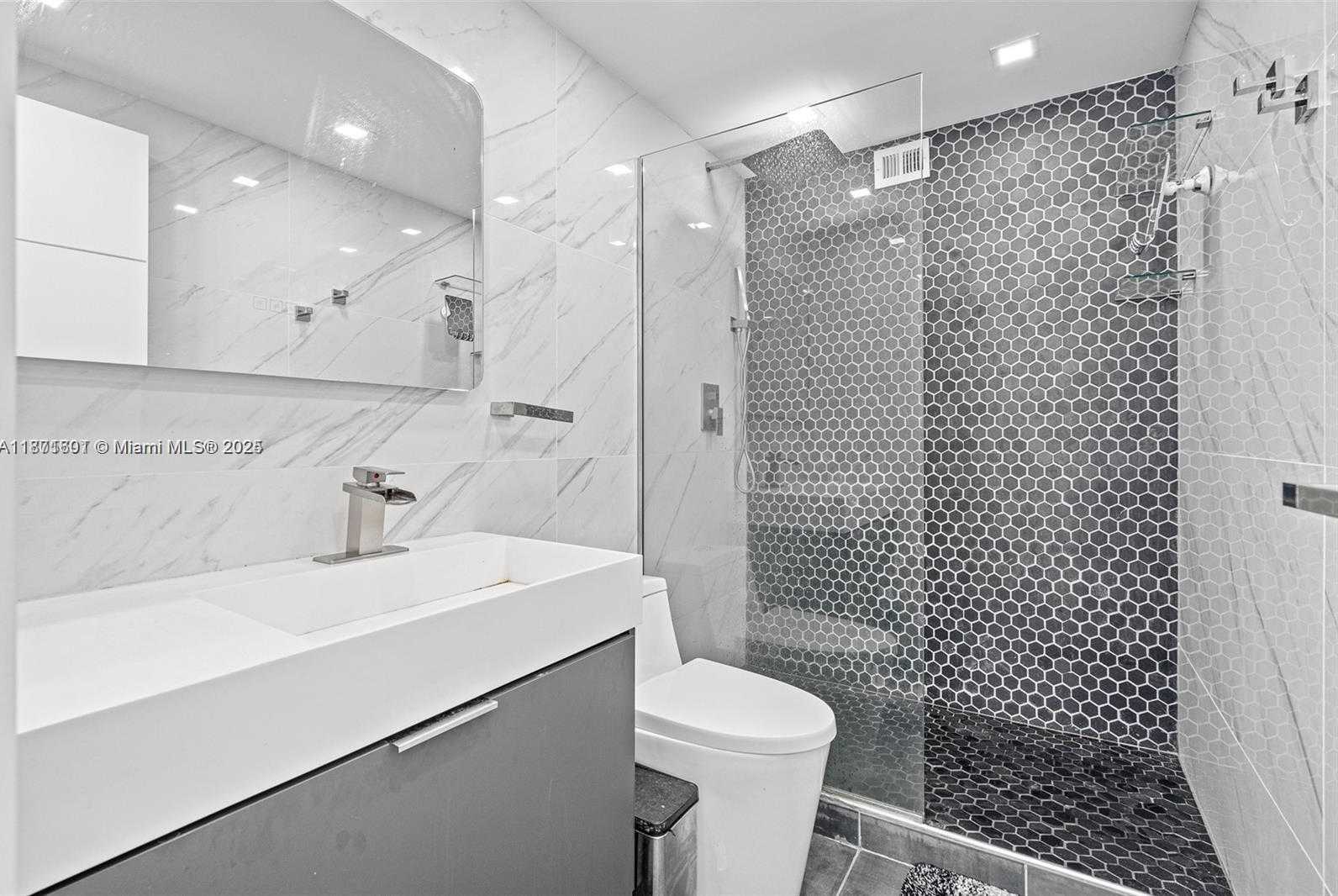 Small Image of 999 BRICKELL BAY DR #705, Miami Number 5