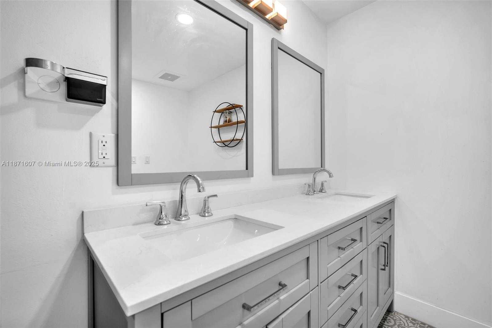 Small Image of 3029 NORTH EAST 188TH ST #725, Aventura Number 14