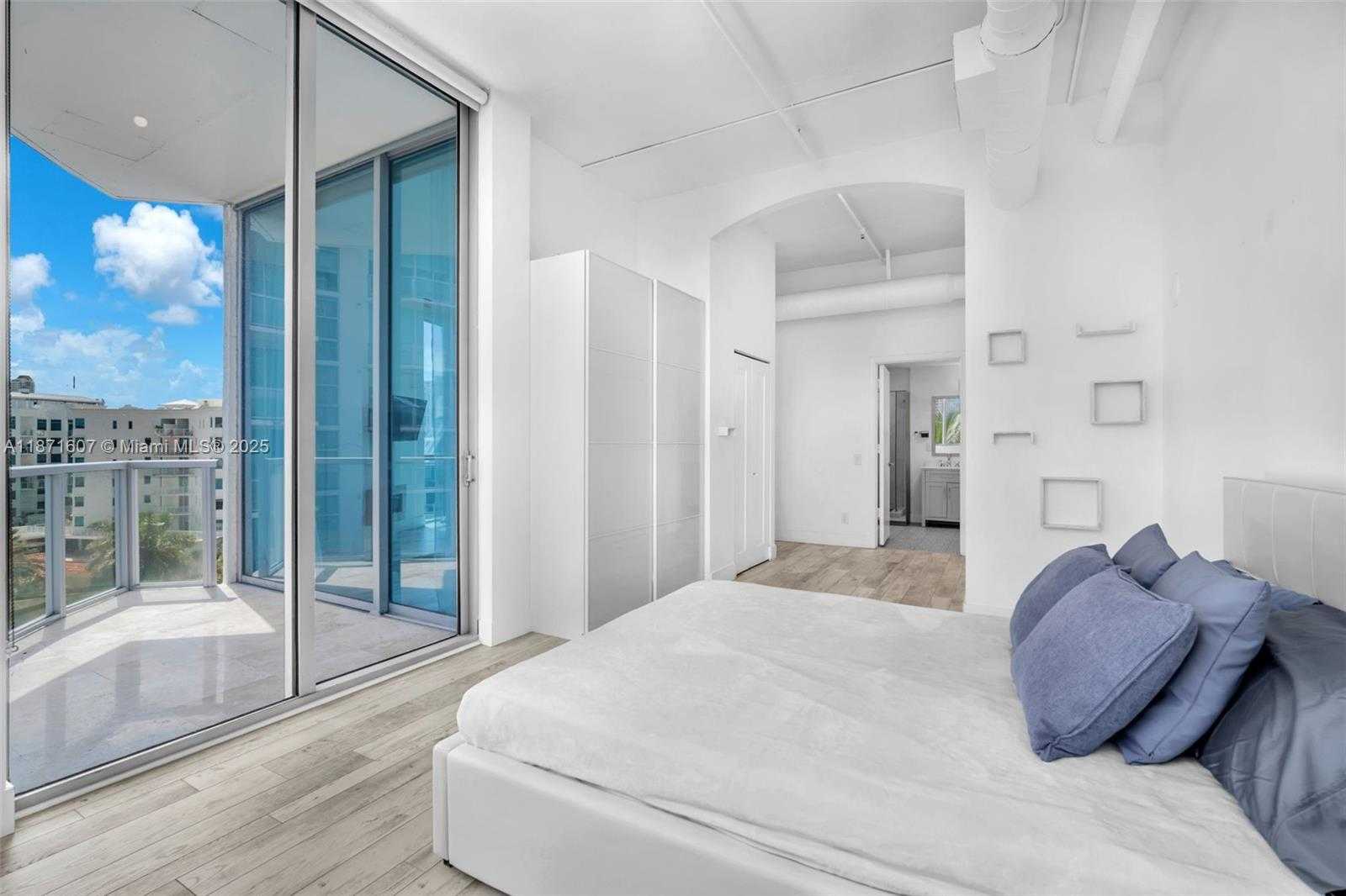 Small Image of 3029 NORTH EAST 188TH ST #725, Aventura Number 21