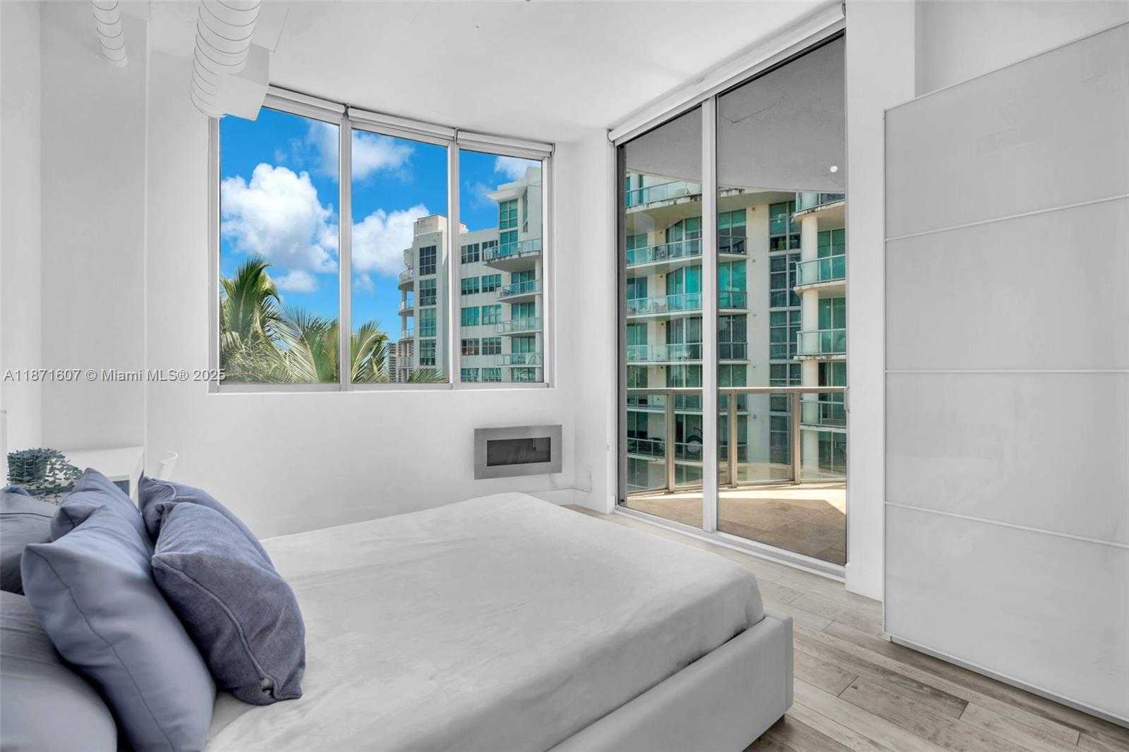 Small Image of 3029 NORTH EAST 188TH ST #725, Aventura Number 22
