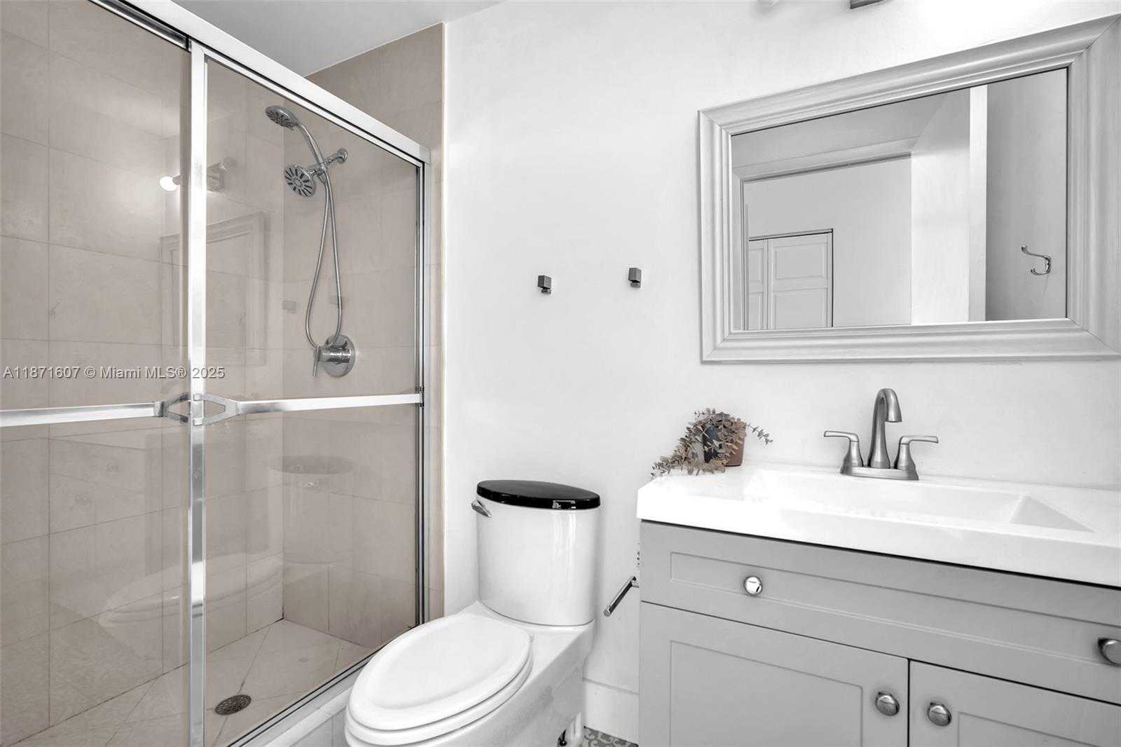 Small Image of 3029 NORTH EAST 188TH ST #725, Aventura Number 25