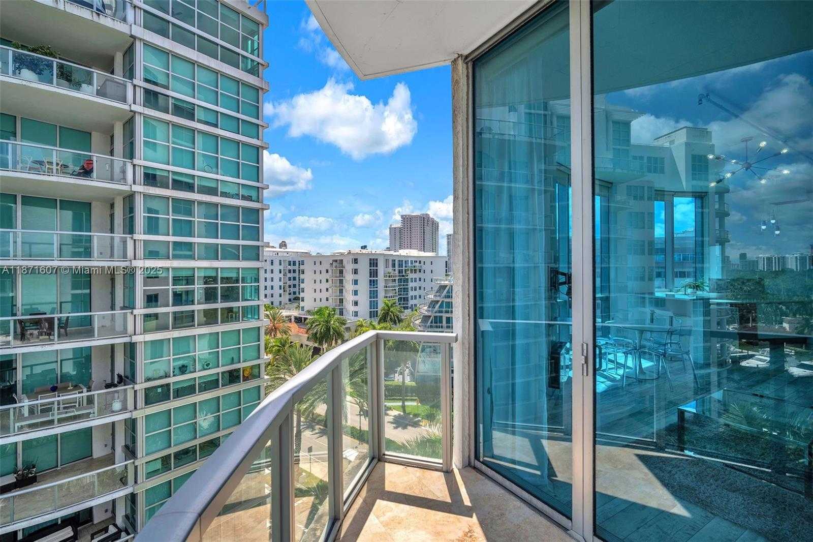 Small Image of 3029 NORTH EAST 188TH ST #725, Aventura Number 30