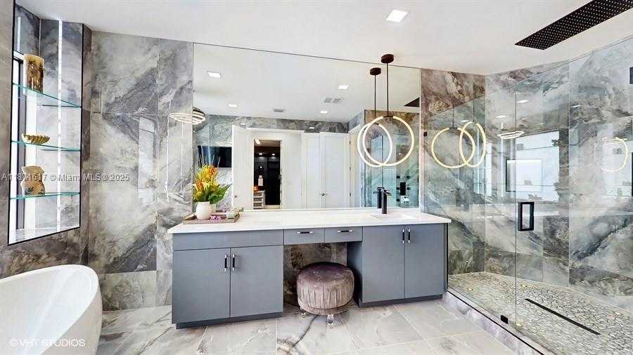 Small Image of 8350 ROYAL COUNTY DOWN RD, Boca Raton Number 24