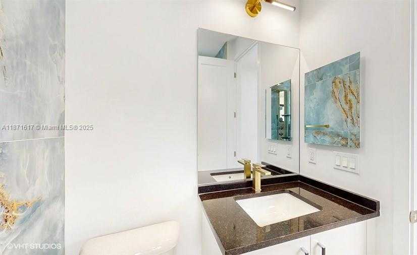 Small Image of 8350 ROYAL COUNTY DOWN RD, Boca Raton Number 35