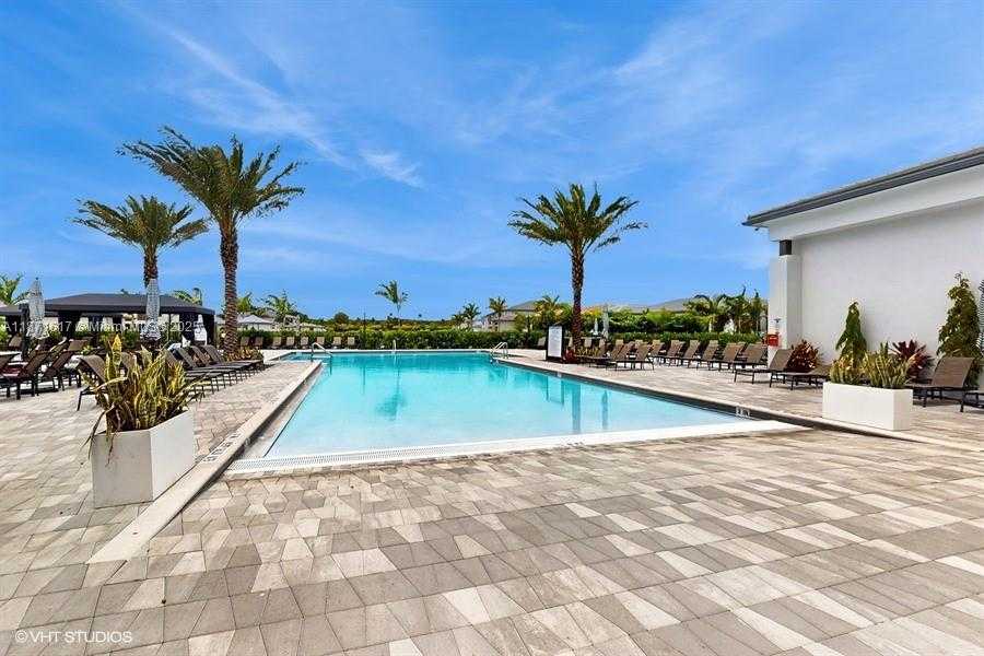 Small Image of 8350 ROYAL COUNTY DOWN RD, Boca Raton Number 43