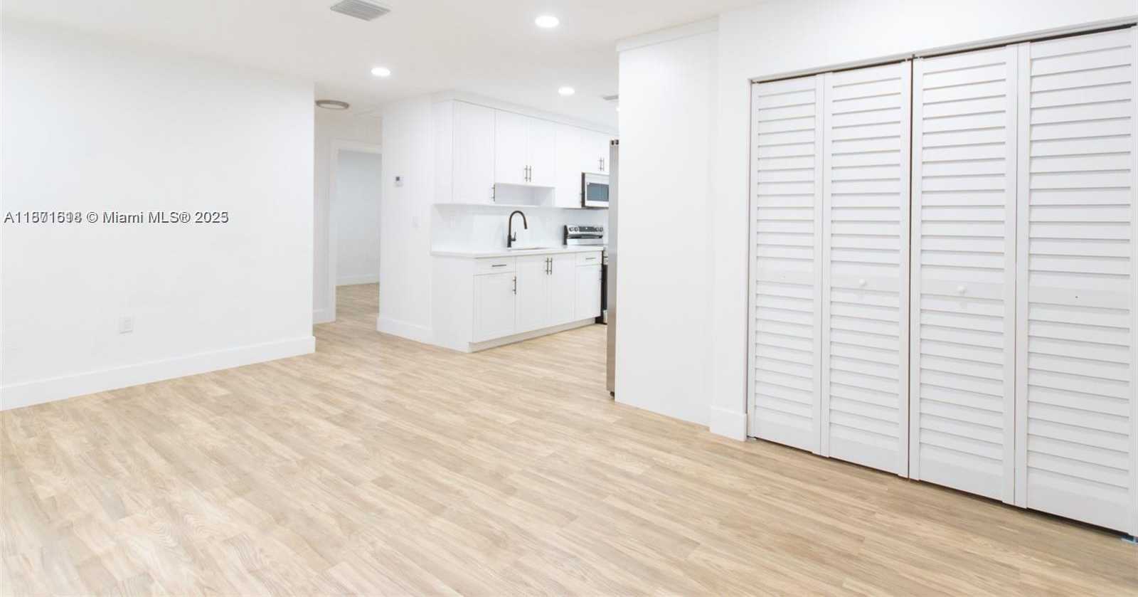 Small Image of 11520 SOUTH WEST 142ND TER, Miami Number 2
