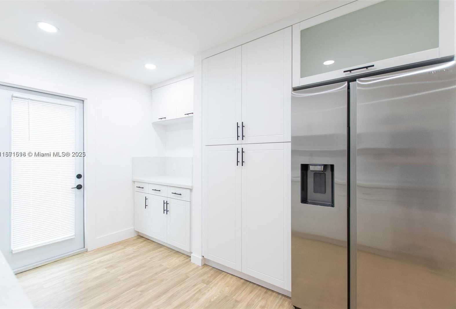 Small Image of 11520 SOUTH WEST 142ND TER, Miami Number 6