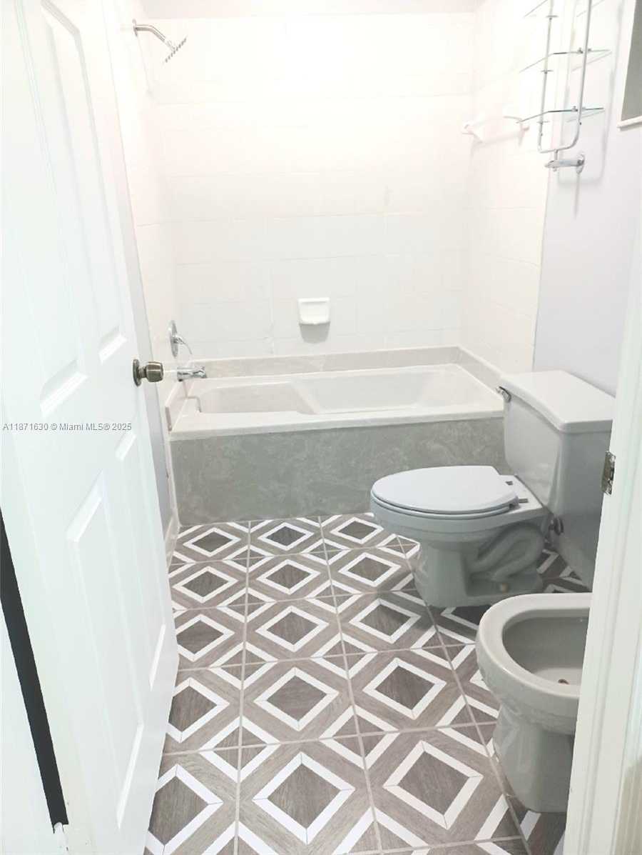 Small Image of 16771 NORTH WEST 74TH CT, Hialeah Number 16
