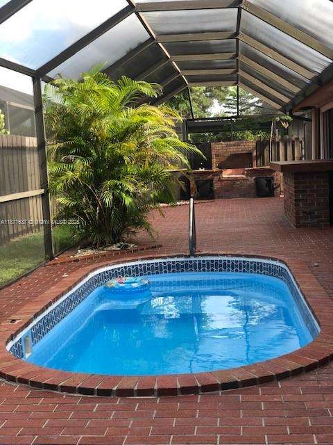 Small Image of 11301 SOUTH WEST 132ND AVE, Miami Number 12
