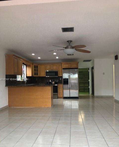 Small Image of 11301 SOUTH WEST 132ND AVE, Miami Number 7
