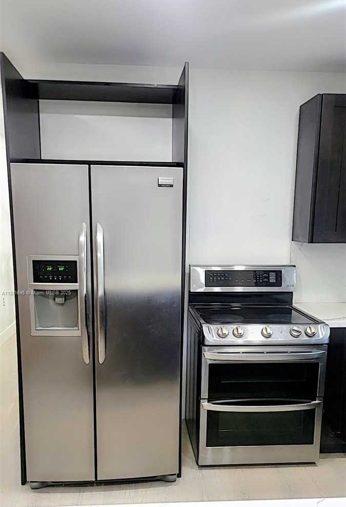 Small Image of 2310 NORTH WEST 103RD ST #Front, Miami Number 13