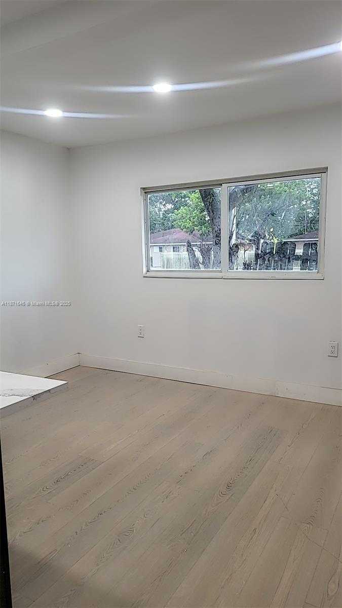 Small Image of 2310 NORTH WEST 103RD ST #Front, Miami Number 16