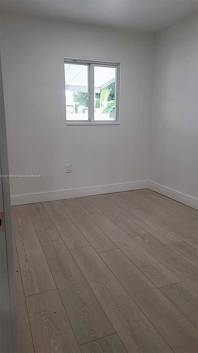 Small Image of 2310 NORTH WEST 103RD ST #Front, Miami Number 4