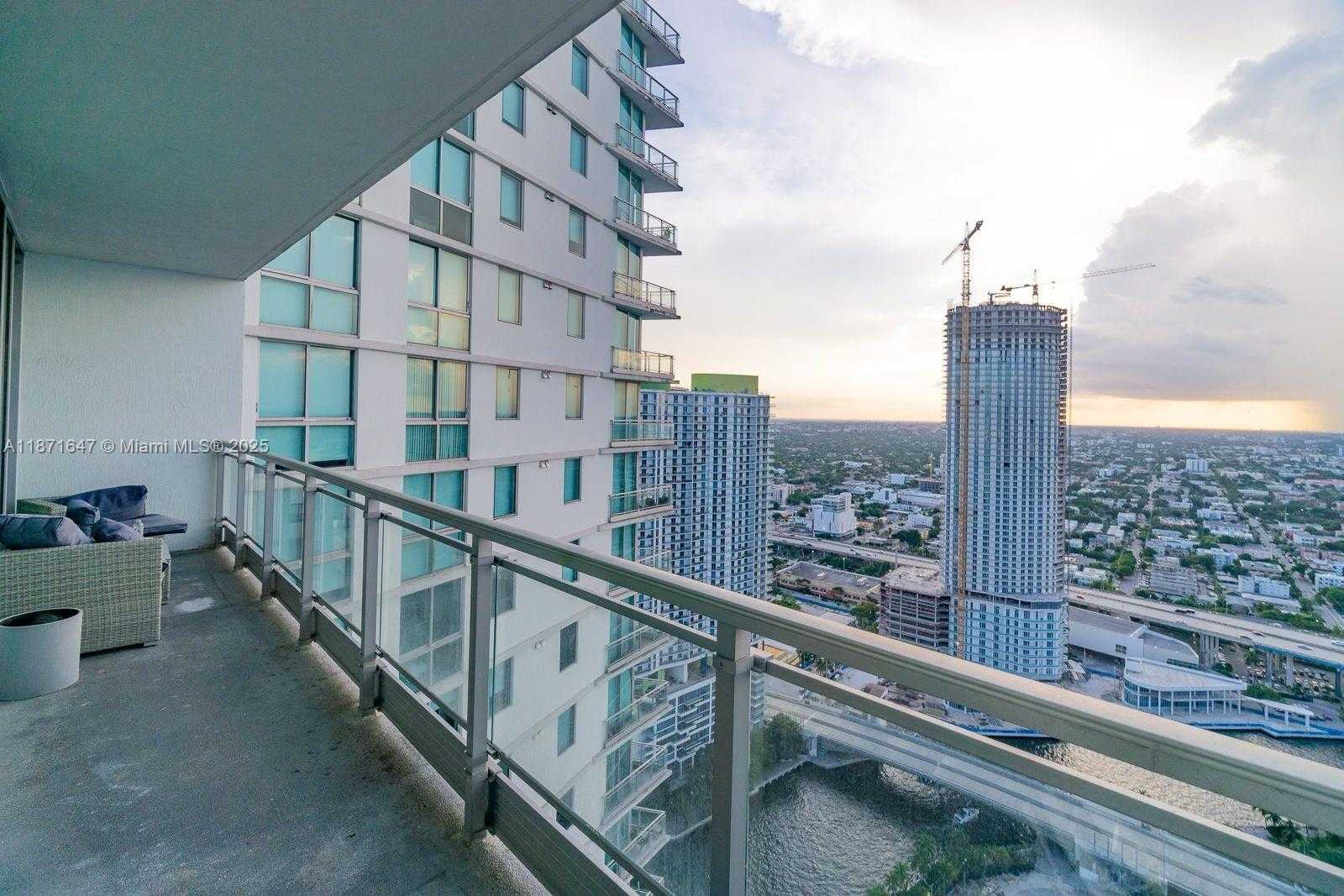 Small Image of 92 SOUTH WEST 3RD ST #4507, Miami Number 7