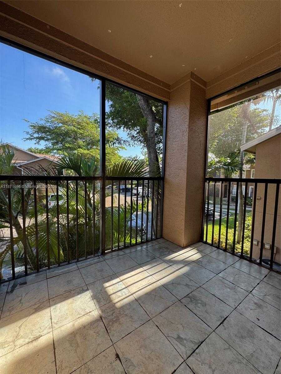 Small Image of 15560 SOUTH WEST 106 LN #1304, Miami Number 14